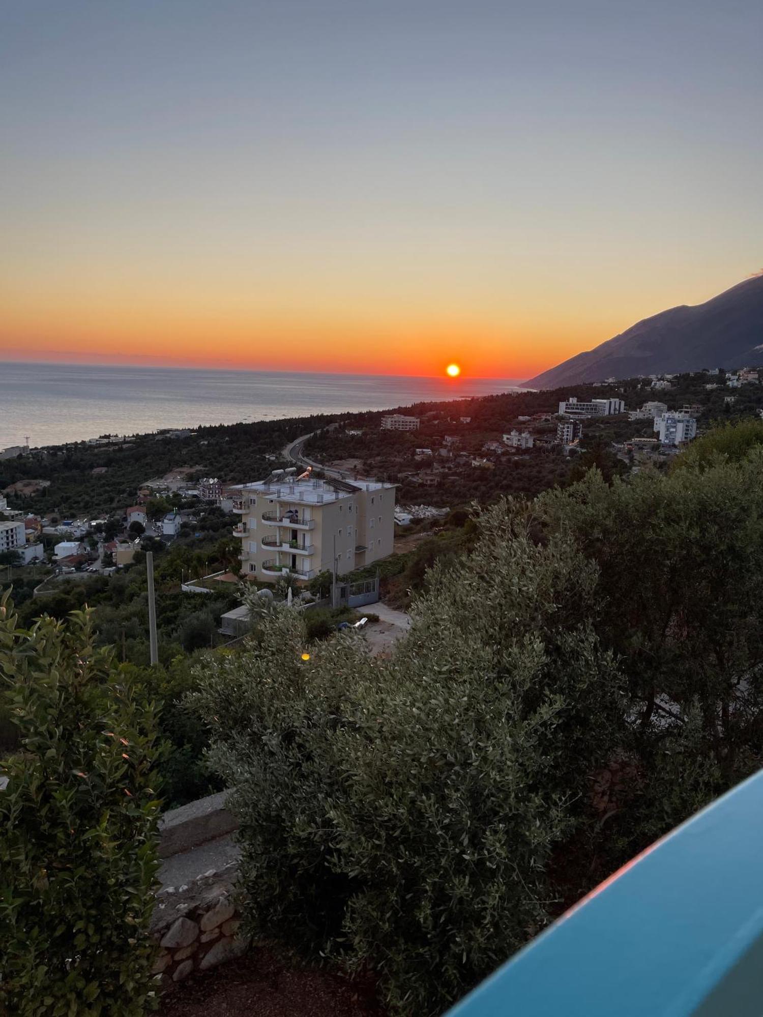 Endless Blue Apartments Dhërmi Εξωτερικό φωτογραφία