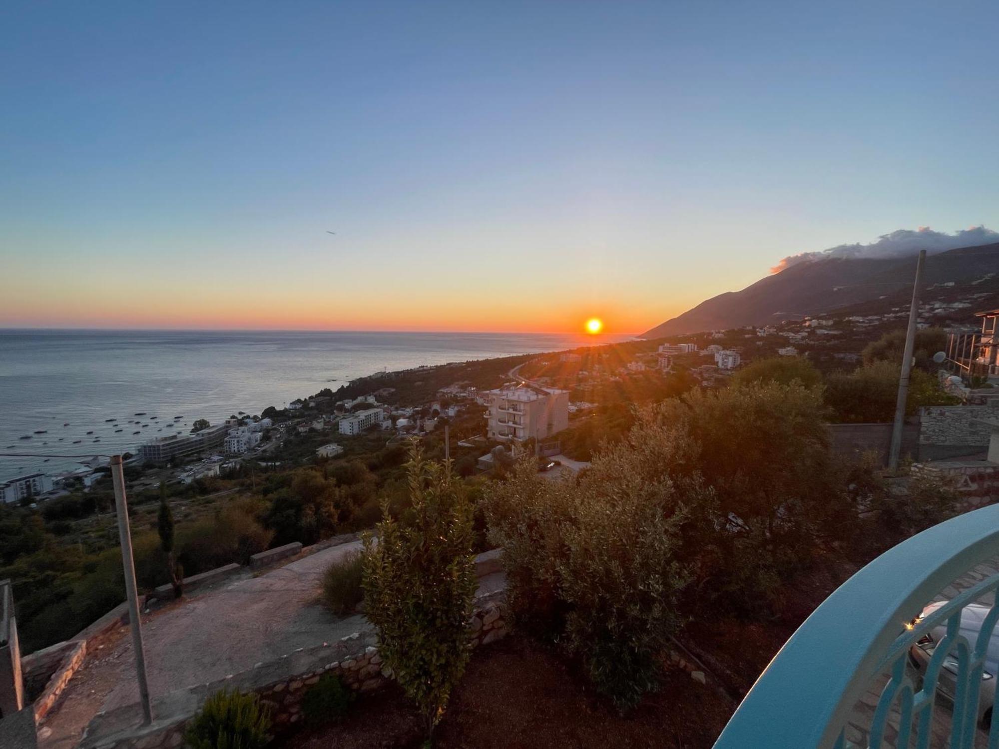 Endless Blue Apartments Dhërmi Εξωτερικό φωτογραφία