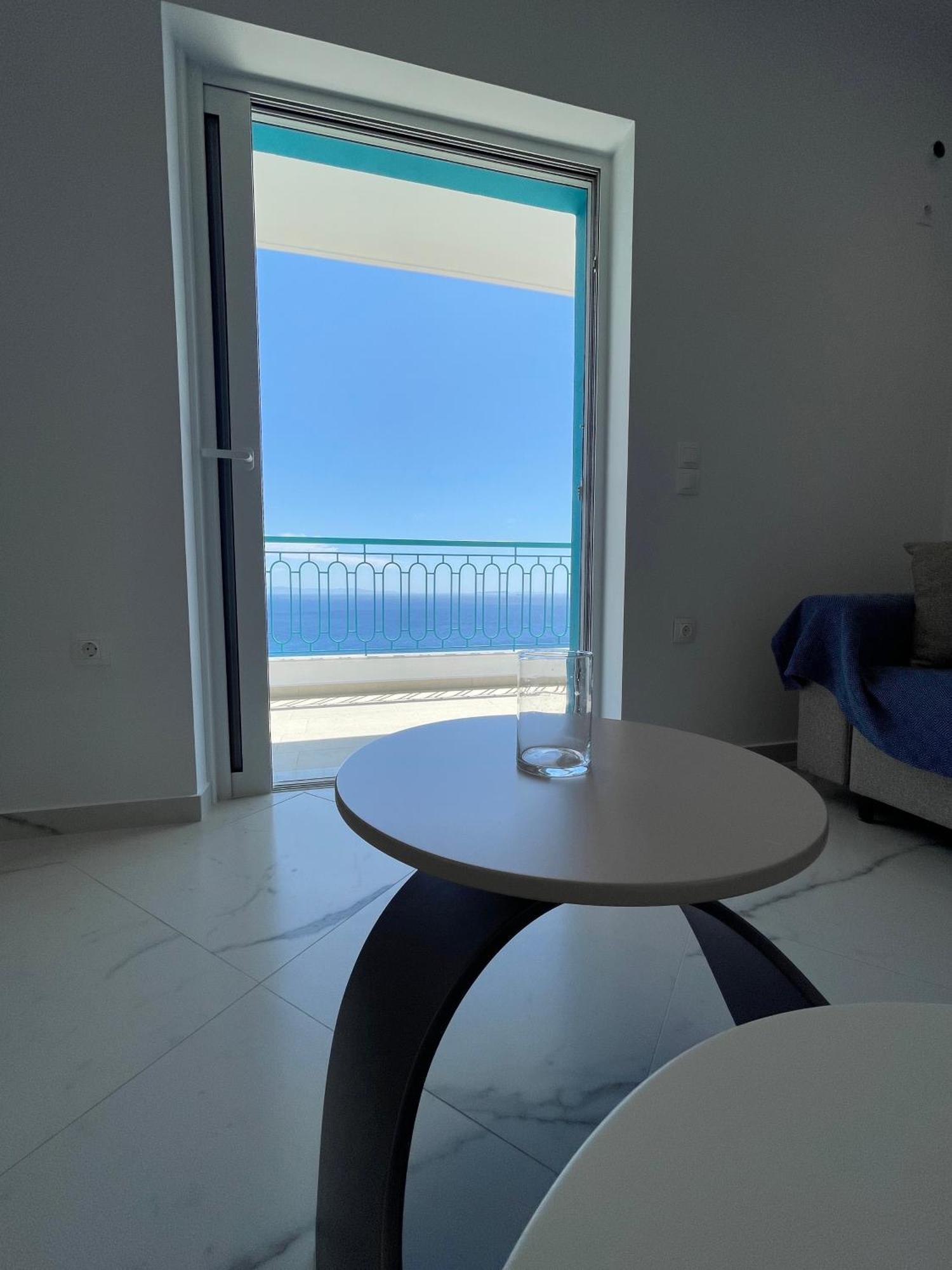 Endless Blue Apartments Dhërmi Εξωτερικό φωτογραφία