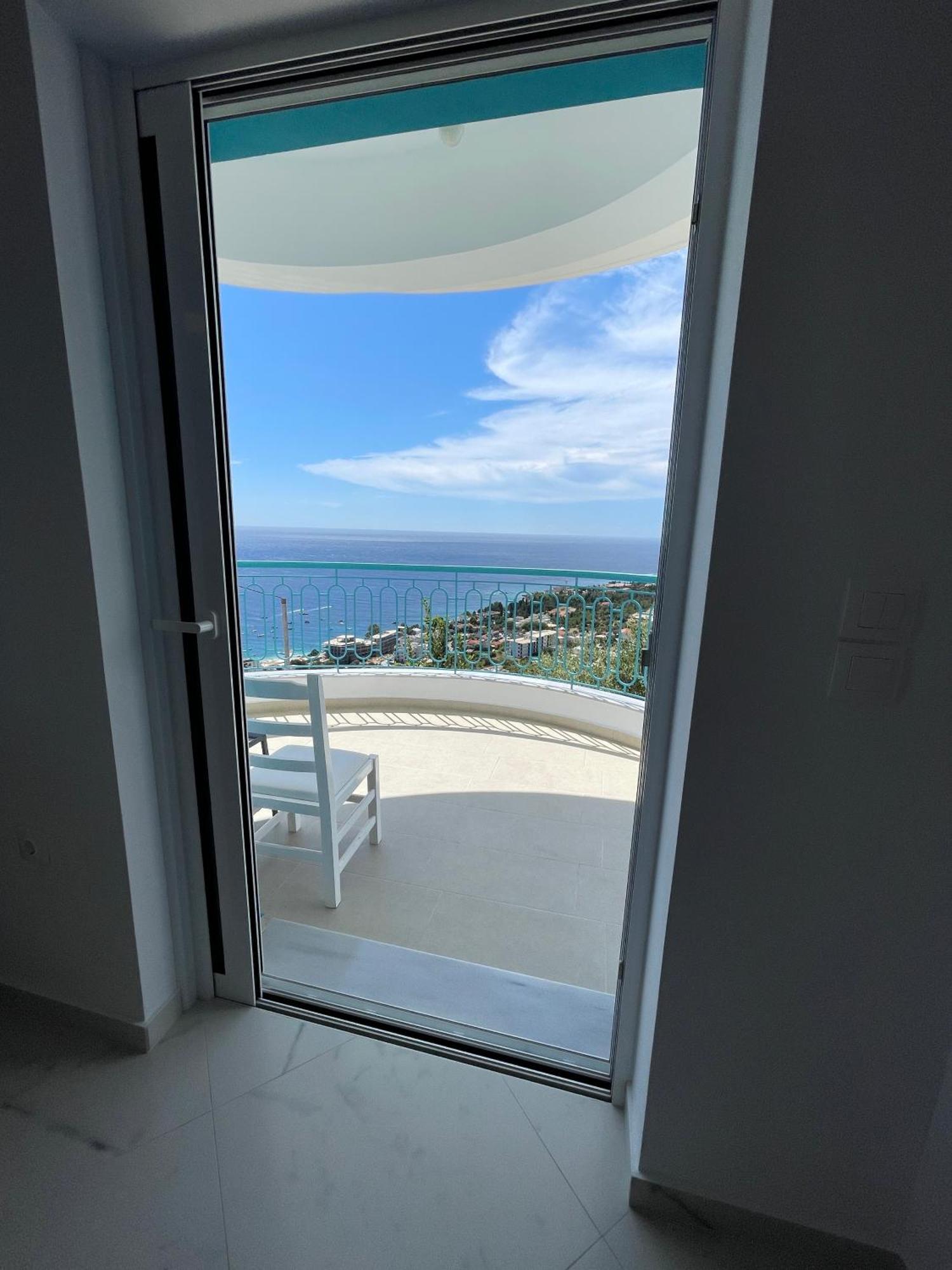 Endless Blue Apartments Dhërmi Εξωτερικό φωτογραφία