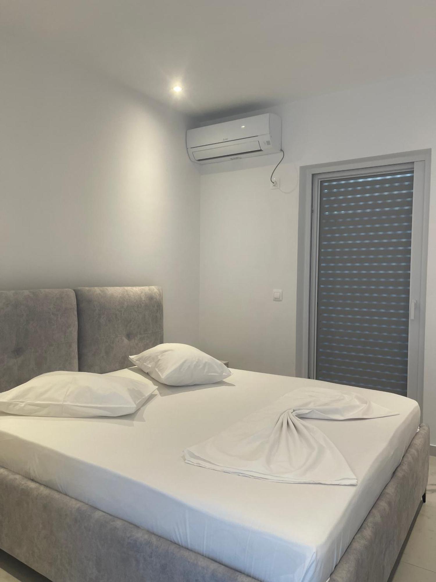 Endless Blue Apartments Dhërmi Εξωτερικό φωτογραφία
