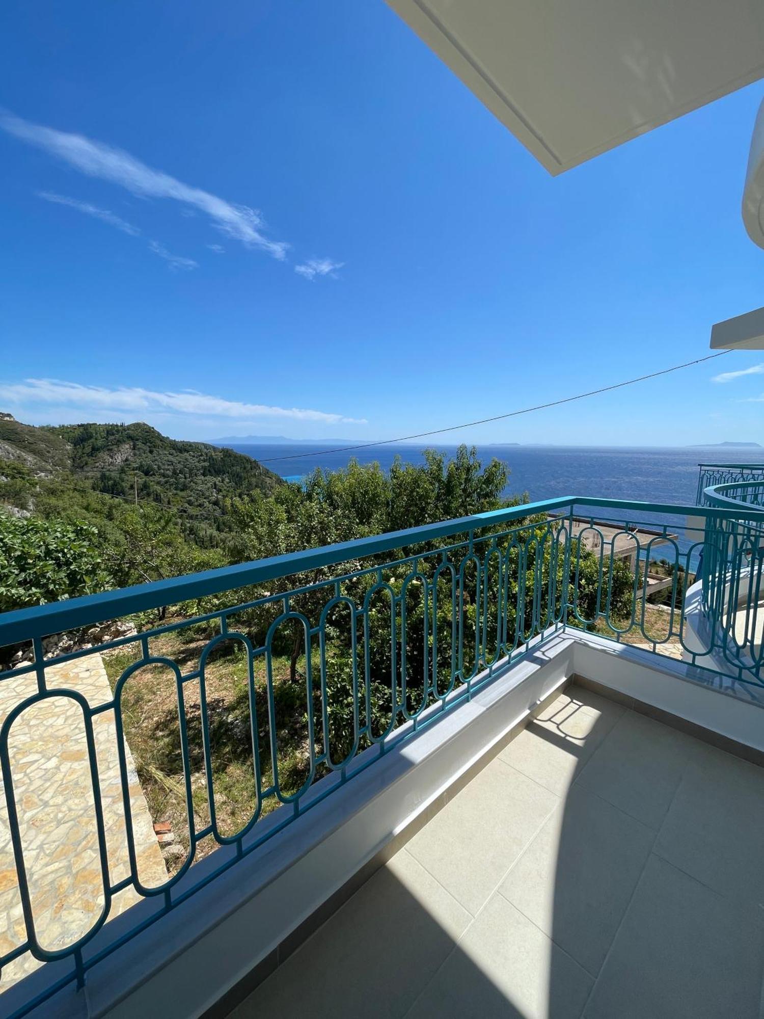 Endless Blue Apartments Dhërmi Εξωτερικό φωτογραφία