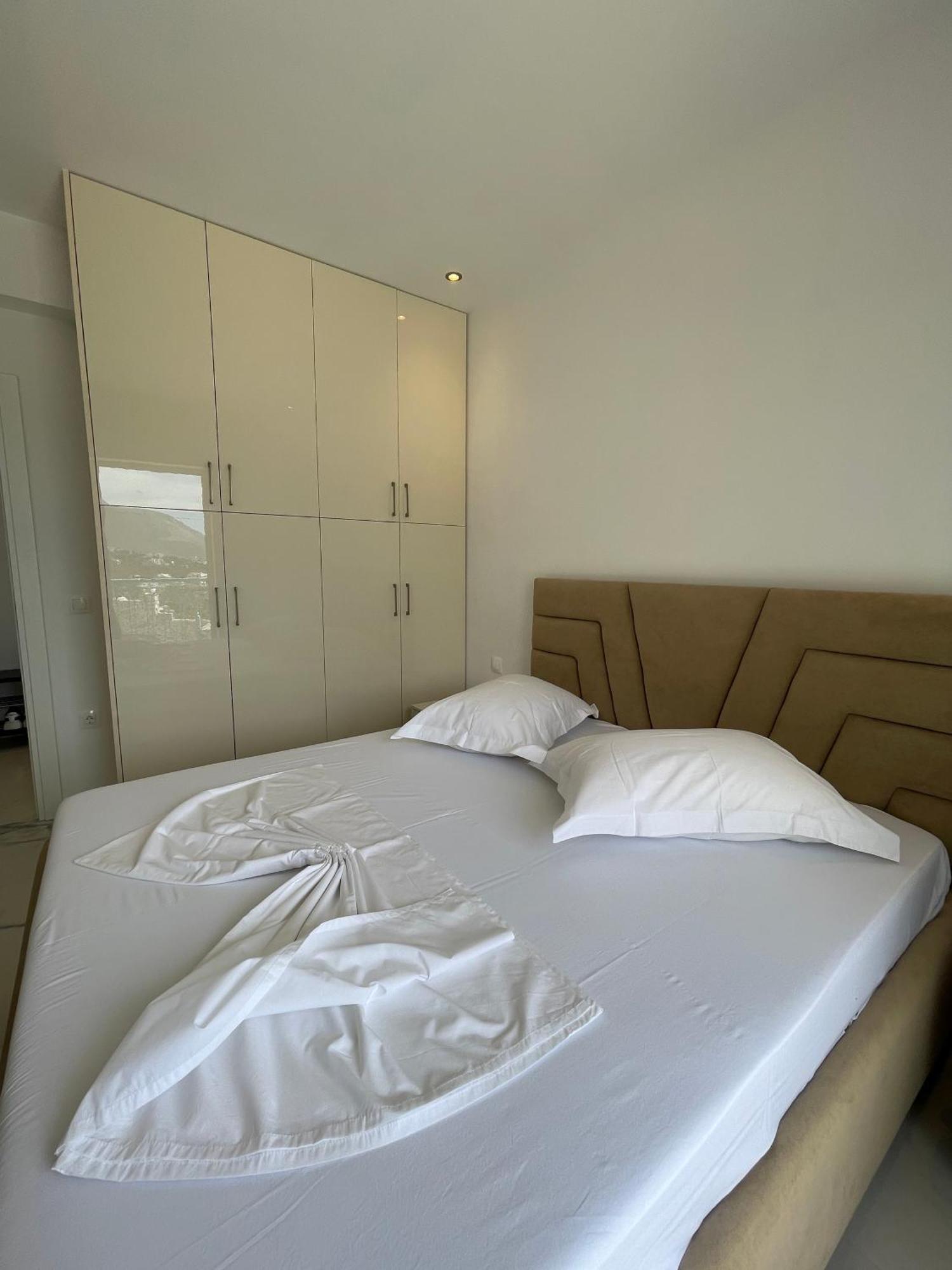 Endless Blue Apartments Dhërmi Εξωτερικό φωτογραφία