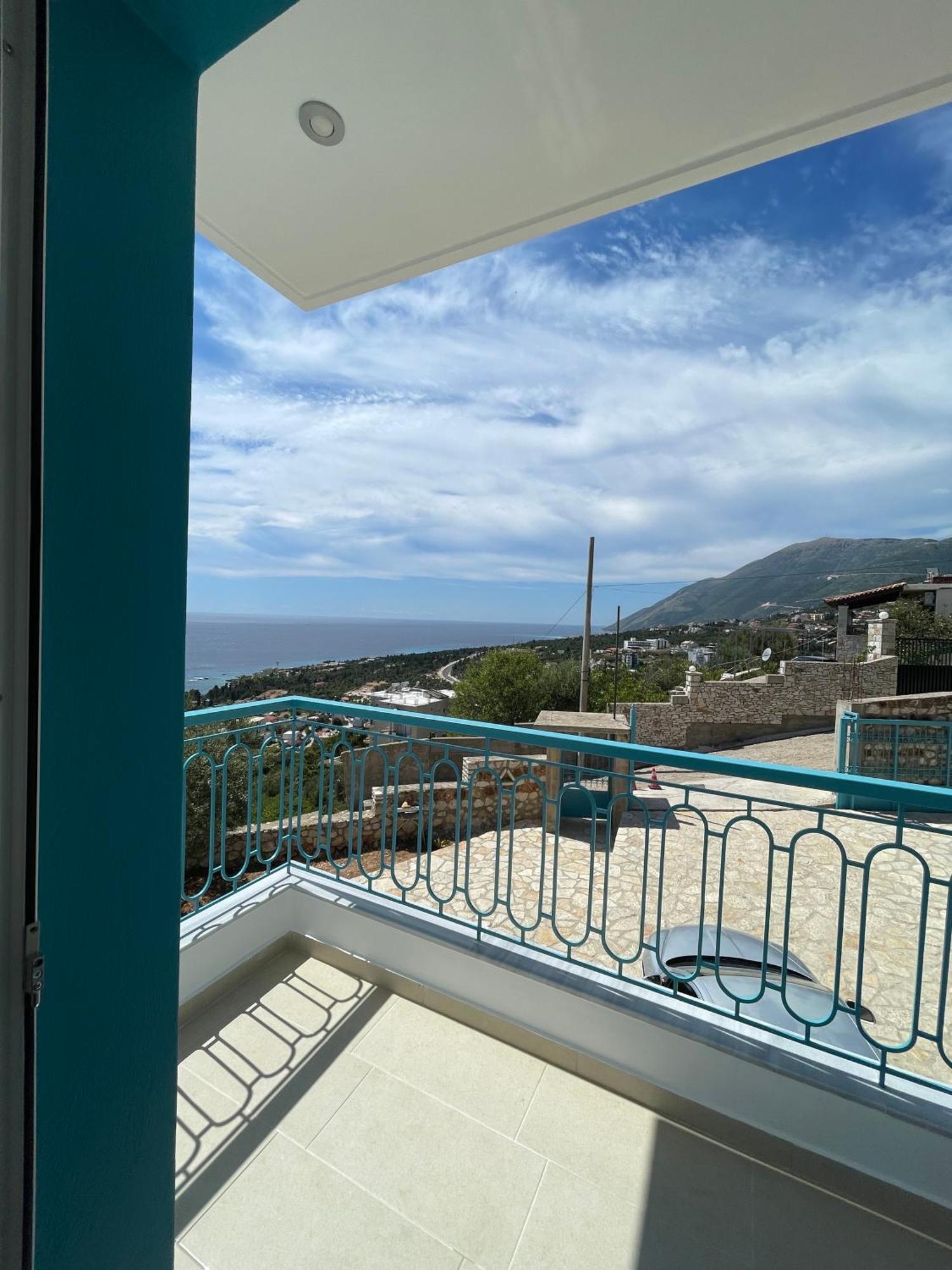 Endless Blue Apartments Dhërmi Εξωτερικό φωτογραφία