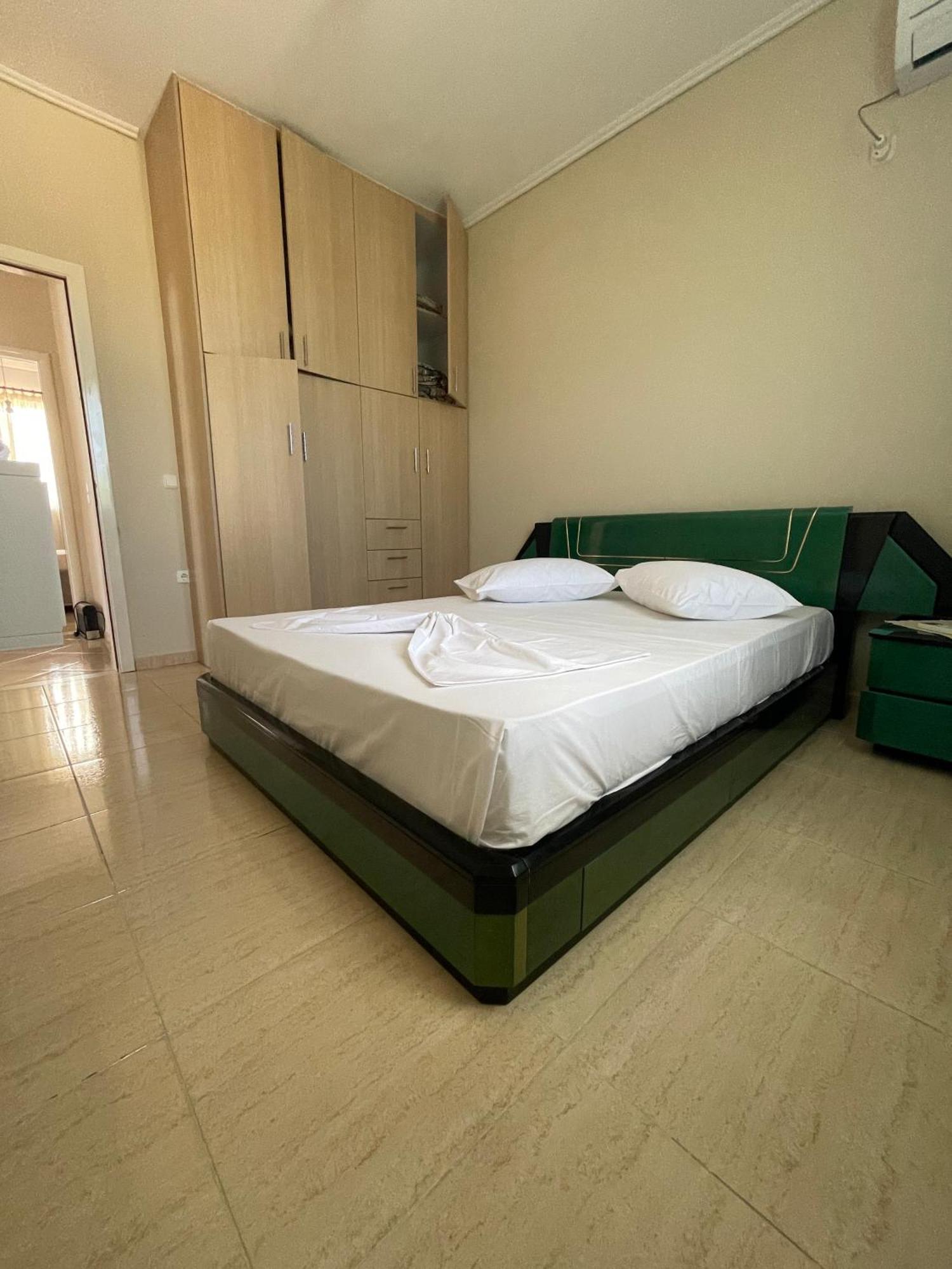 Endless Blue Apartments Dhërmi Εξωτερικό φωτογραφία