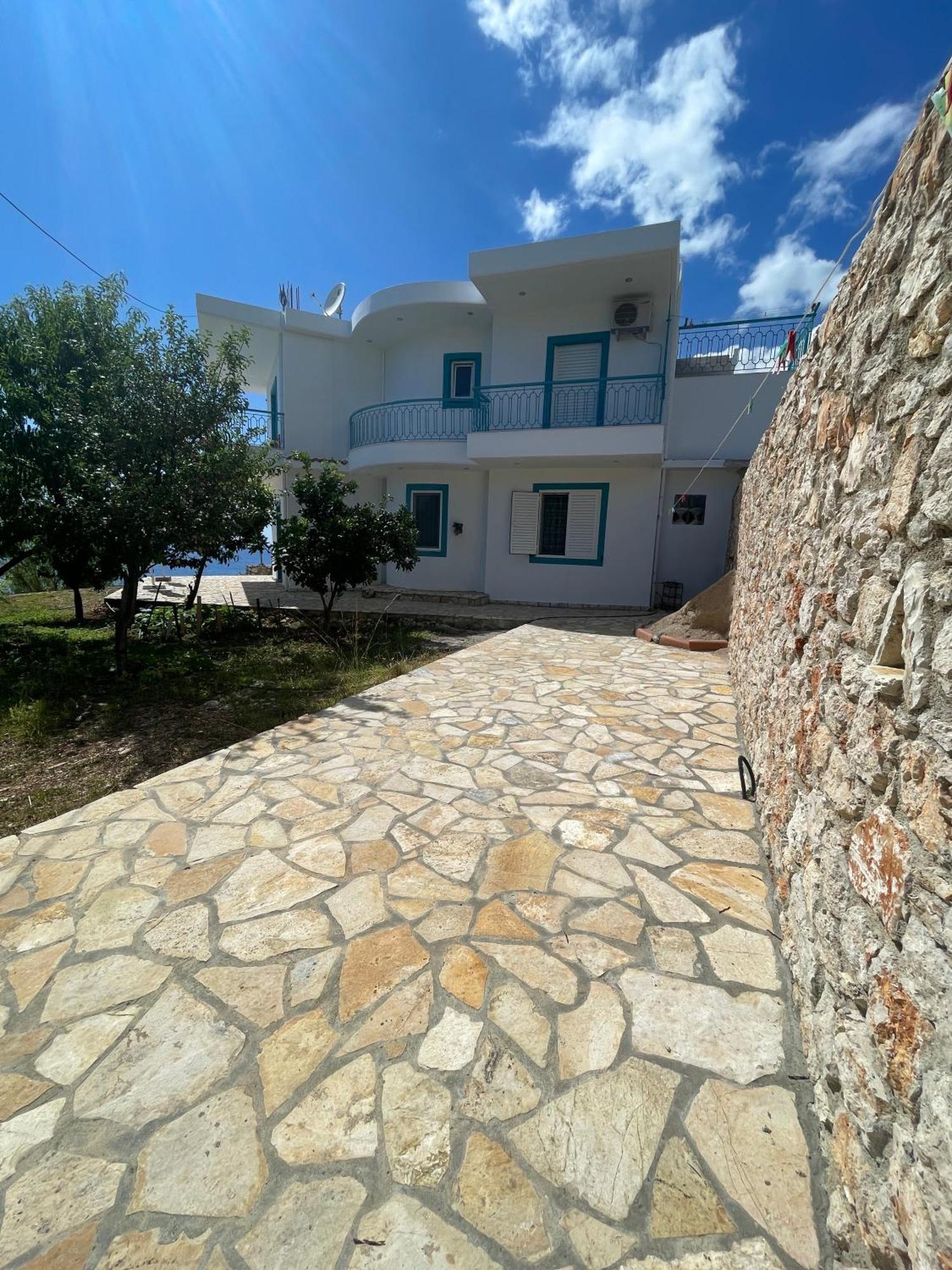 Endless Blue Apartments Dhërmi Εξωτερικό φωτογραφία