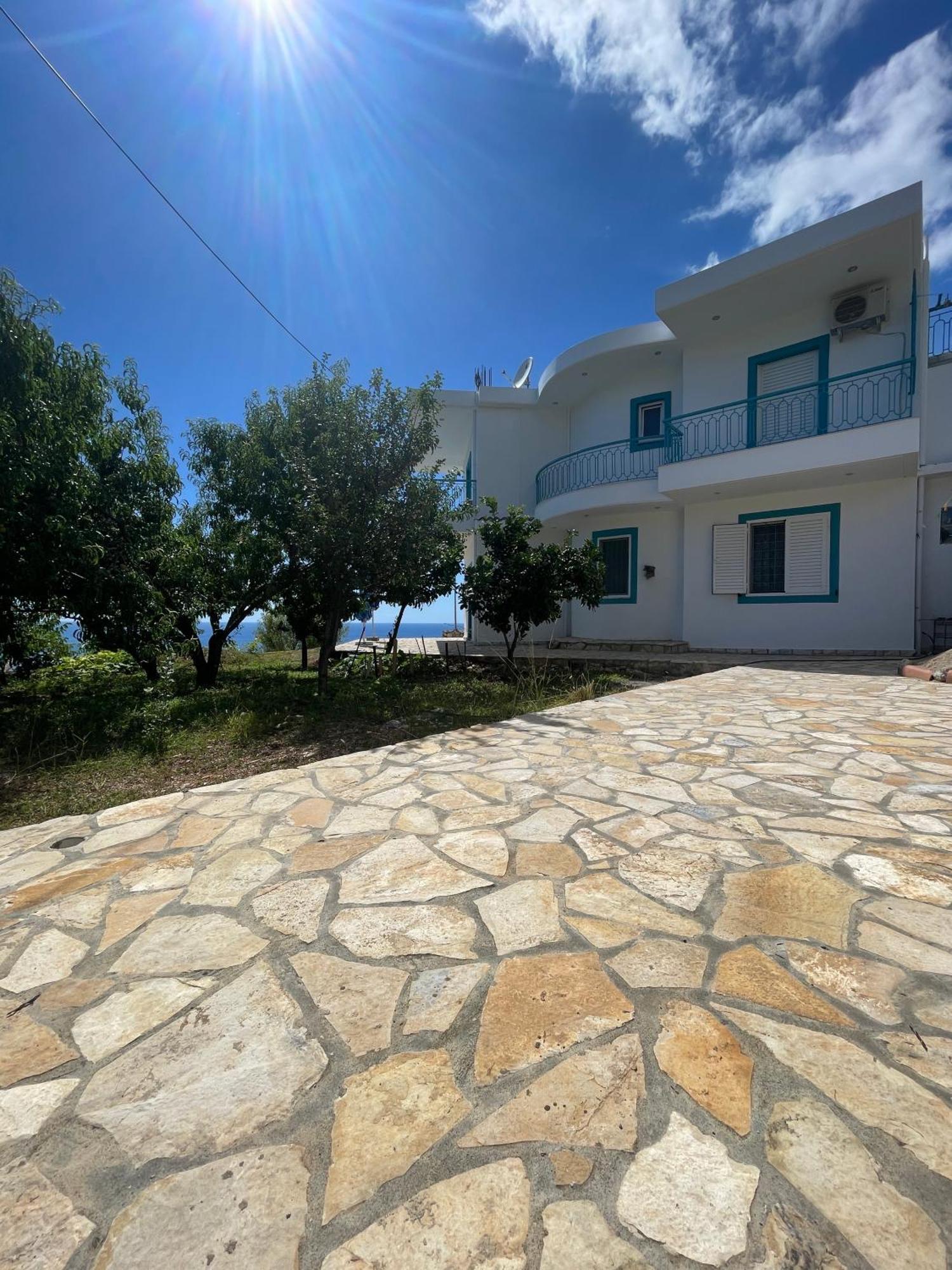 Endless Blue Apartments Dhërmi Εξωτερικό φωτογραφία
