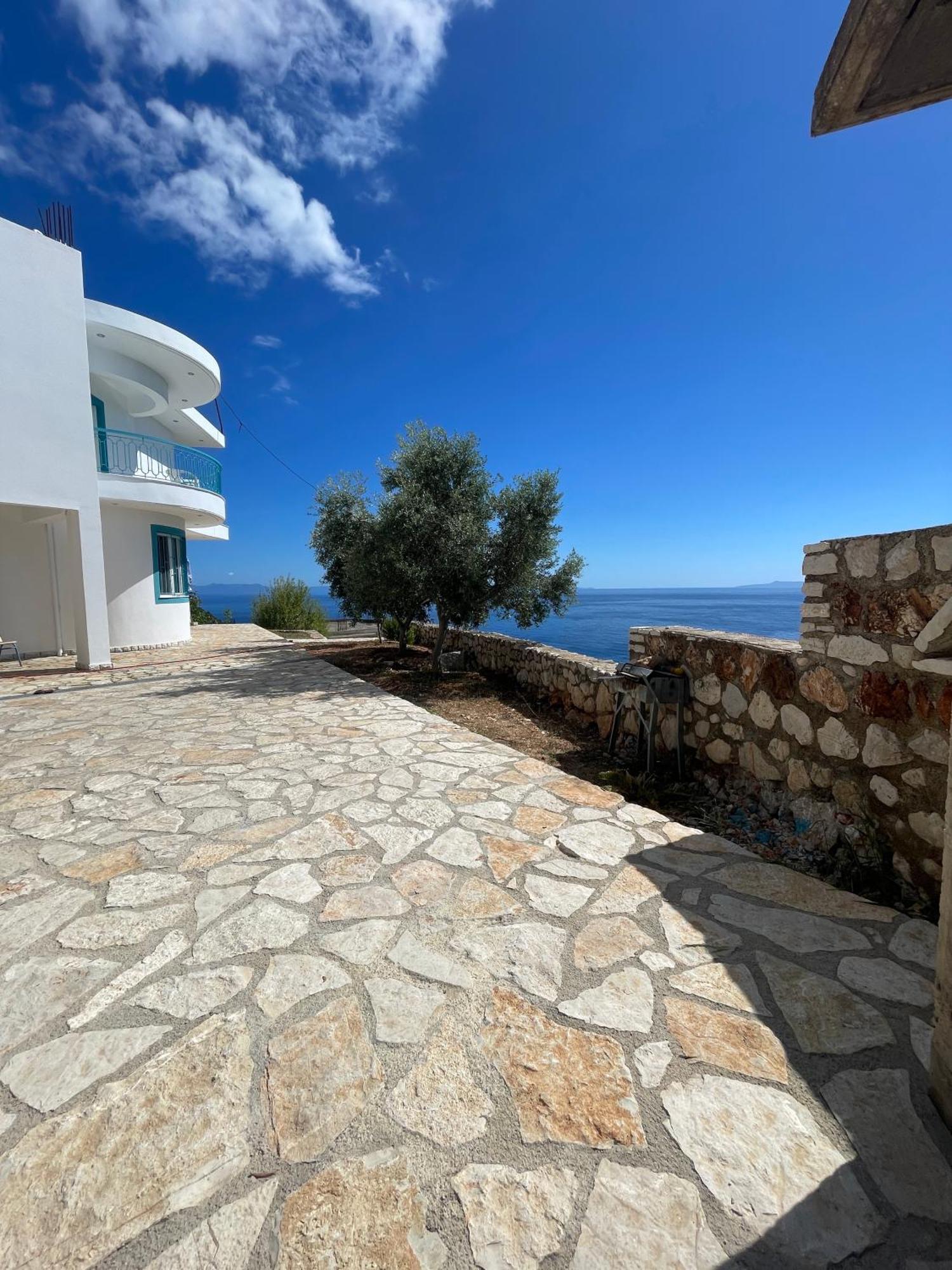 Endless Blue Apartments Dhërmi Εξωτερικό φωτογραφία