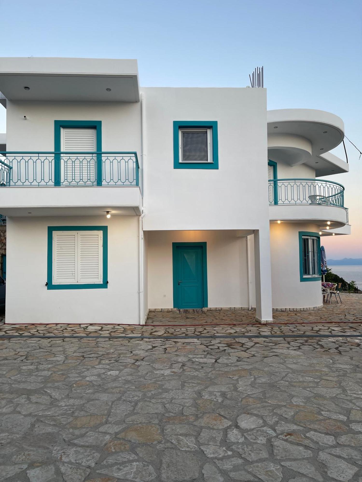 Endless Blue Apartments Dhërmi Εξωτερικό φωτογραφία