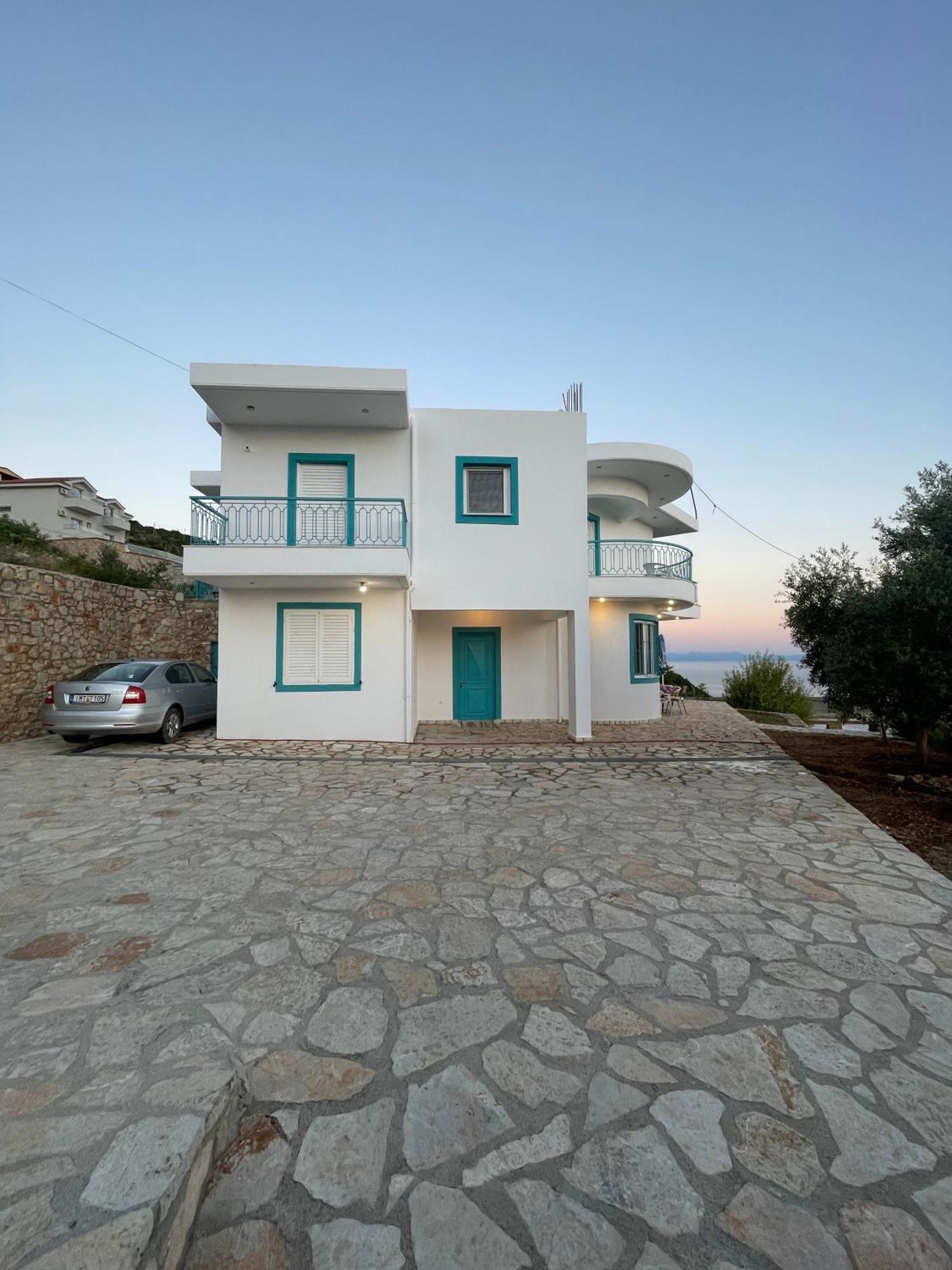 Endless Blue Apartments Dhërmi Εξωτερικό φωτογραφία