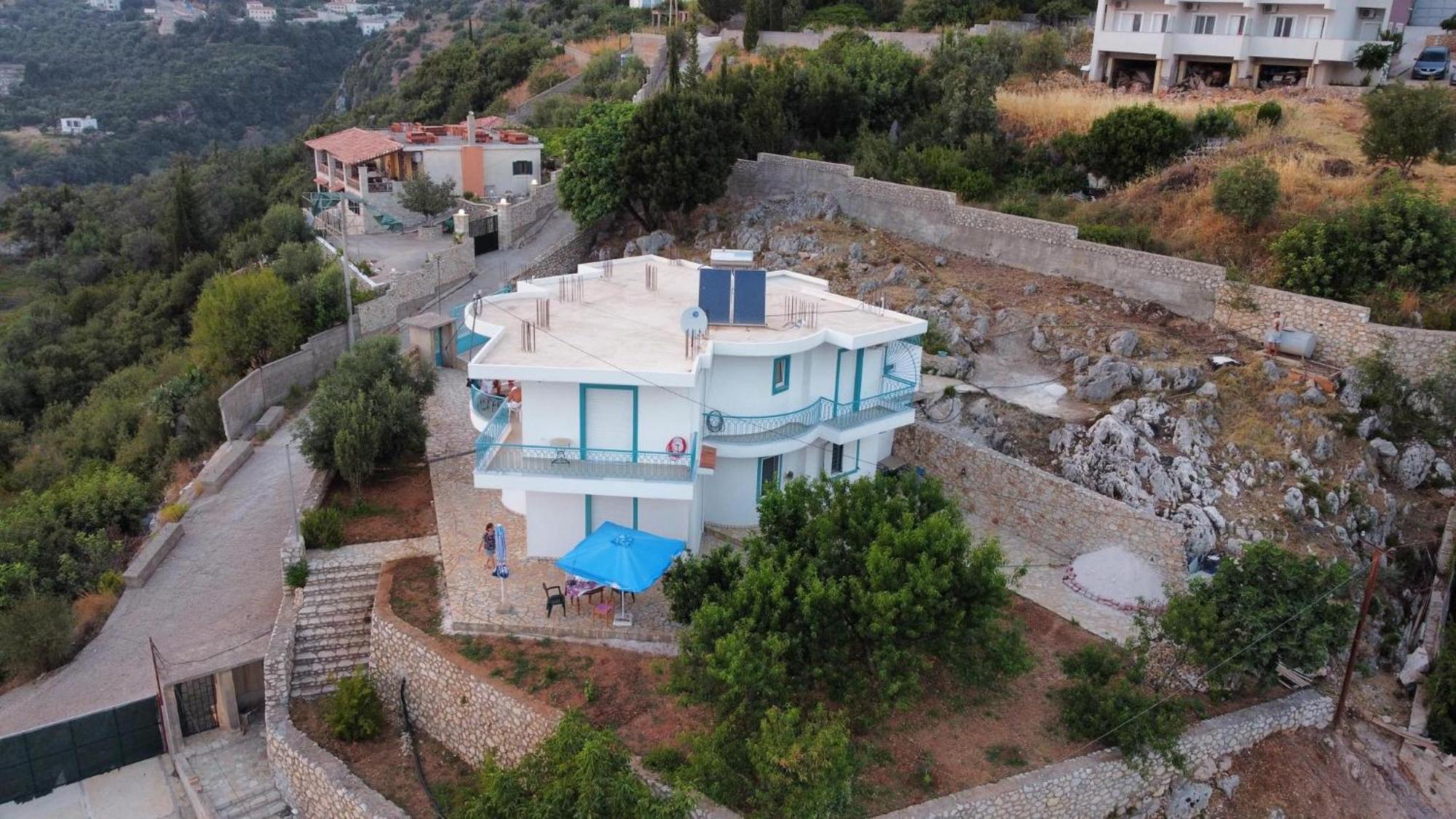 Endless Blue Apartments Dhërmi Εξωτερικό φωτογραφία
